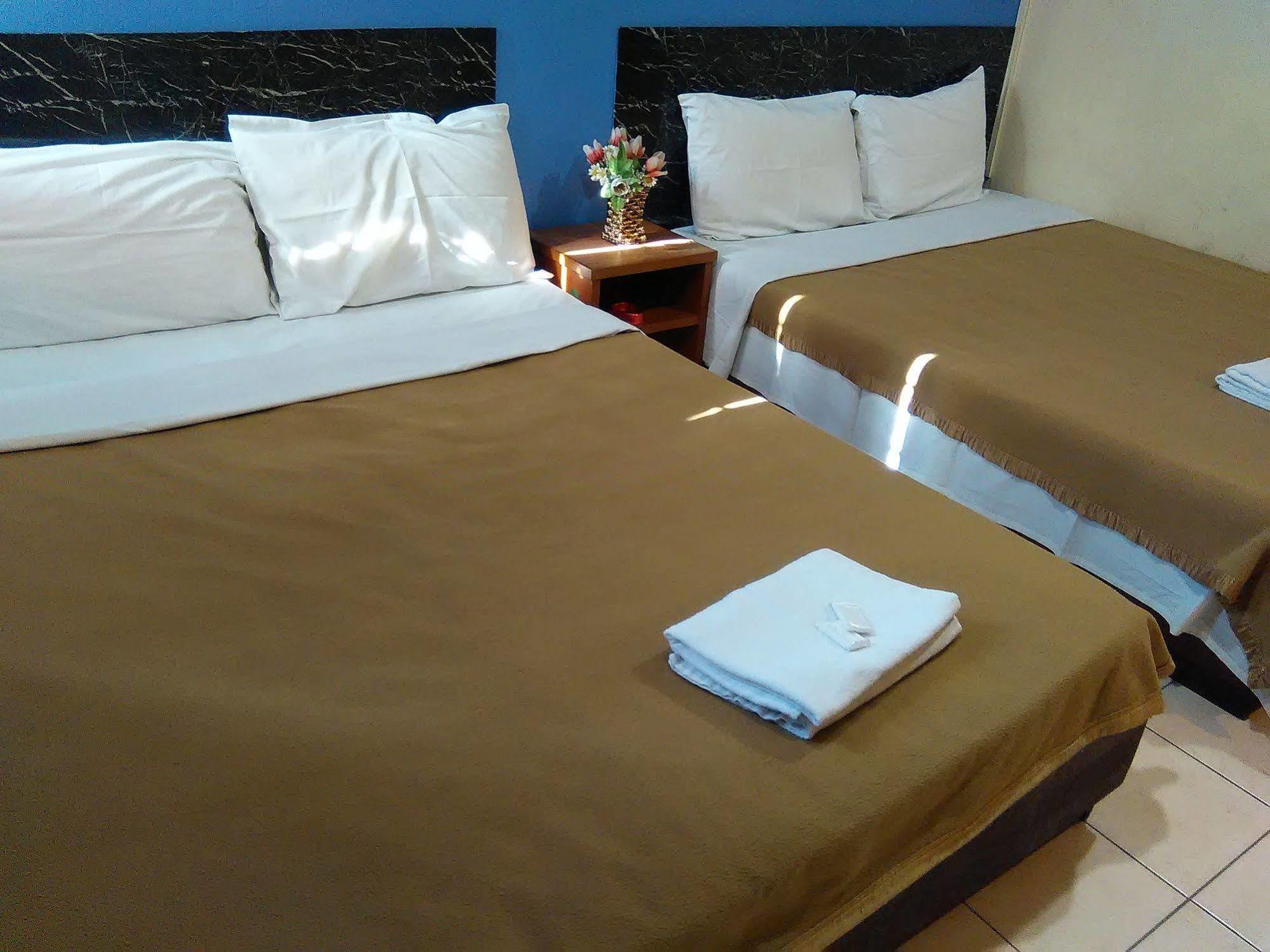 Kapit Hotel Kuching Exterior photo